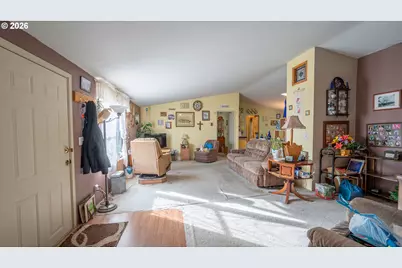 1361 Private Dr, Coquille, OR 97423 - Photo 7