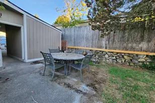 1819 SE Orient Dr, Gresham, OR 97080 - Photo 23