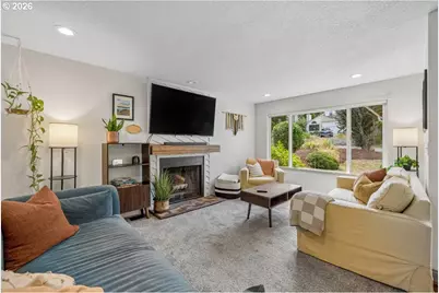 4617 SW Pomona St, Portland, OR 97219 - Photo 5