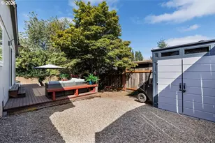 4617 SW Pomona St, Portland, OR 97219 - Photo 31