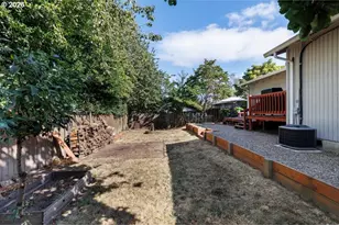 4617 SW Pomona St, Portland, OR 97219 - Photo 35