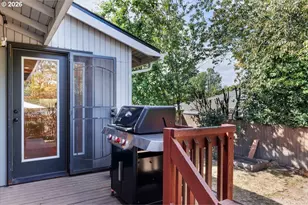 4617 SW Pomona St, Portland, OR 97219 - Photo 37
