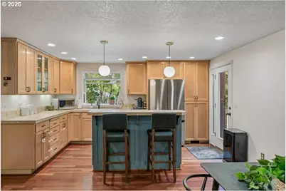 4617 SW Pomona St, Portland, OR 97219 - Photo 9