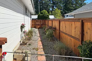872 Jodee Ln, Brookings, OR 97415 - Photo 27