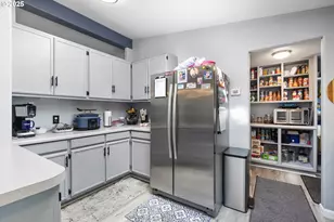 1160 Cleveland Loop Dr, Roseburg, OR 97471 - Photo 13