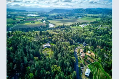 1160 Cleveland Loop Dr, Roseburg, OR 97471 - Photo 43