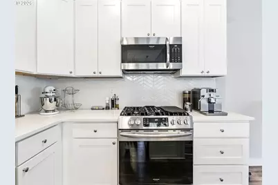 10536 SE 162nd Ave, Happy Valley, OR 97086 - Photo 9