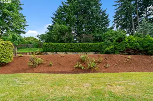 2736 SW Sylvania Terrace, Portland, OR 97219 - Photo 35