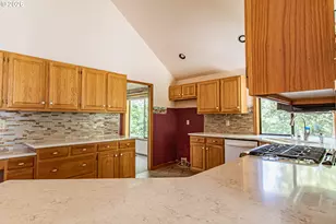 15329 SW Sunset Blvd, Sherwood, OR 97140 - Photo 13