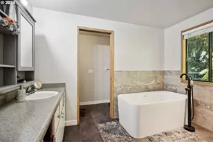 1504 NE 72nd St, Vancouver, WA 98665 - Photo 9