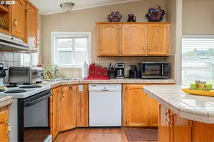 1949 SE Palmquist Rd, Gresham, OR 97080 - Photo 11