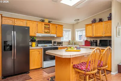 1949 SE Palmquist Rd #4, Gresham, OR 97080 - Photo 9