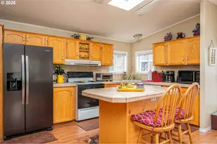 1949 SE Palmquist Rd, Gresham, OR 97080 - Photo 9