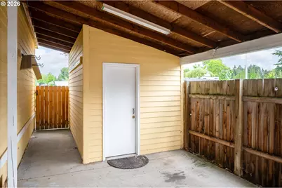 1949 SE Palmquist Rd #4, Gresham, OR 97080 - Photo 5