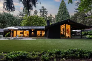 10200 SW Hawthorne Ln, Portland, OR 97225 - Photo 3