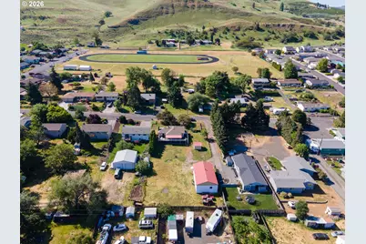 2215 E 16th St, The Dalles, OR 97058 - Photo 13