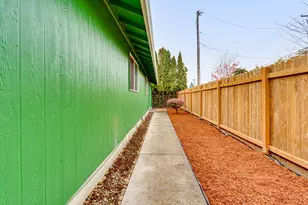 11001 NE 43rd Cir, Vancouver, WA 98682 - Photo 5