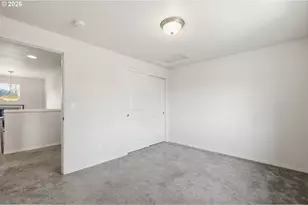 5270 Squirrel St, Springfield, OR 97478 - Photo 11