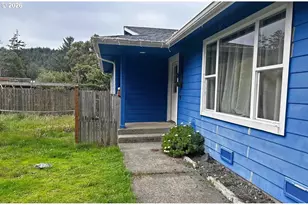 28218 Mateer Rd, Gold Beach, OR 97444 - Photo 3
