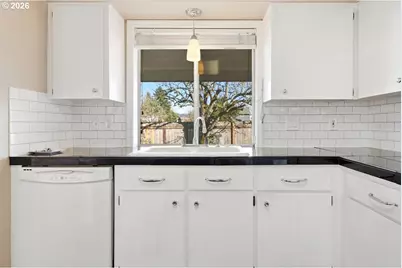 3944 NW 166th Dr, Beaverton, OR 97006 - Photo 17