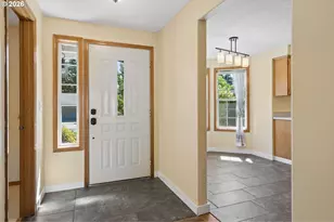 1733 NE Coburn Dr, McMinnville, OR 97128 - Photo 5