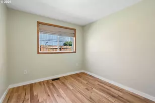 1733 NE Coburn Dr, McMinnville, OR 97128 - Photo 21