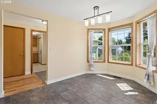 1733 NE Coburn Dr, McMinnville, OR 97128 - Photo 15
