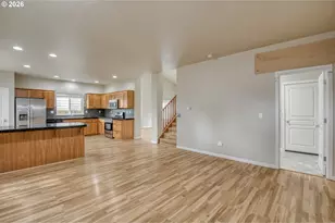 21626 SW Parkin Ln, Beaverton, OR 97003 - Photo 9