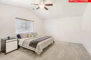 561 NE 28th Ave, Hillsboro, OR 97124 - Photo 13