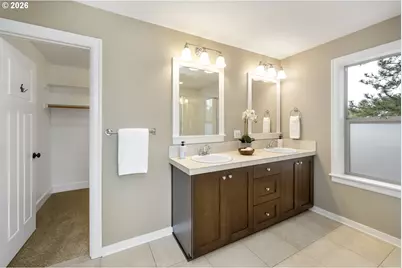 5566 SE Insley St, Portland, OR 97206 - Photo 35