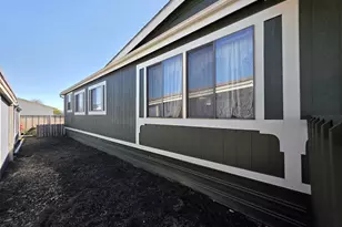 1200 E Central Ave, Sutherlin, OR 97479 - Photo 5