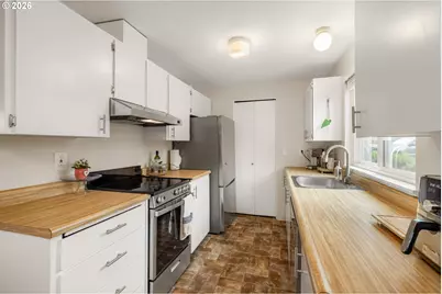 12608 NW Barnes Rd #4, Portland, OR 97229 - Photo 9
