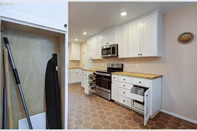 1301 NW 40th St, Vancouver, WA 98660 - Photo 13