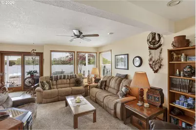 26400 NW St Helens Rd #29, Scappoose, OR 97056 - Photo 13