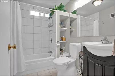 1250 9th St, Florence, OR 97439 - Photo 13