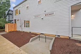 1406 N Jarrett St, Portland, OR 97217 - Photo 27