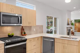 1406 N Jarrett St, Portland, OR 97217 - Photo 7