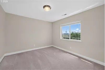 722 E 18th St, La Center, WA 98629 - Photo 27