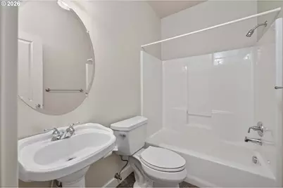 722 E 18th St, La Center, WA 98629 - Photo 17