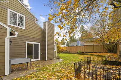 19230 SW Prospect Pl, Beaverton, OR 97078 - Photo 39