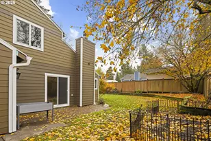 19230 SW Prospect Pl, Beaverton, OR 97078 - Photo 39