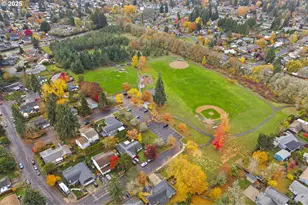 19230 SW Prospect Pl, Beaverton, OR 97078 - Photo 43