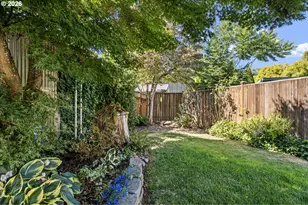 1475 Green Acres Rd, Eugene, OR 97408 - Photo 25