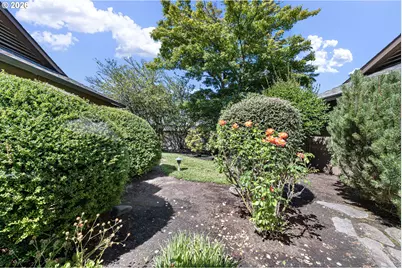 1475 Green Acres Rd #132, Eugene, OR 97408 - Photo 37