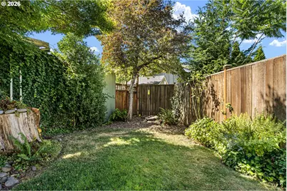1475 Green Acres Rd #132, Eugene, OR 97408 - Photo 25