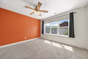 1421 NE Market Dr, Fairview, OR 97024 - Photo 21