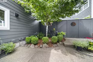 1421 NE Market Dr, Fairview, OR 97024 - Photo 25