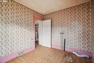 6356 N Denver Ave, Portland, OR 97217 - Photo 13