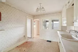 6356 N Denver Ave, Portland, OR 97217 - Photo 7