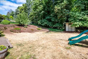 2337 W Hills Dr, Longview, WA 98632 - Photo 25
